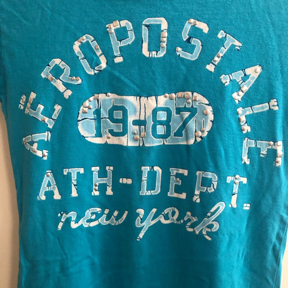 Aeropostale T-Shirt - Picture 2 of 4